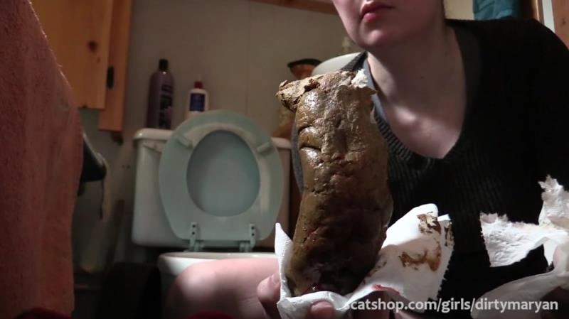DirtyMaryan Pooping thick log at my in laws place [FullHD] (2021)
