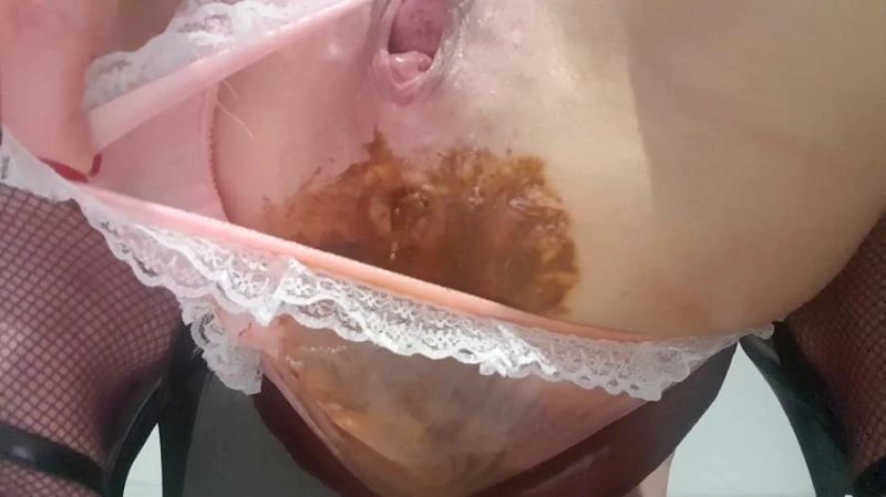 Thefartbabes aroused in plastic panties [FullHD] (Scatshop/2021)