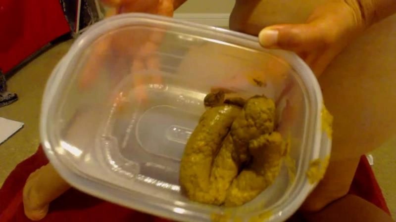 ModelNatalya94 Poop in a plastic container [FullHD] (2021)