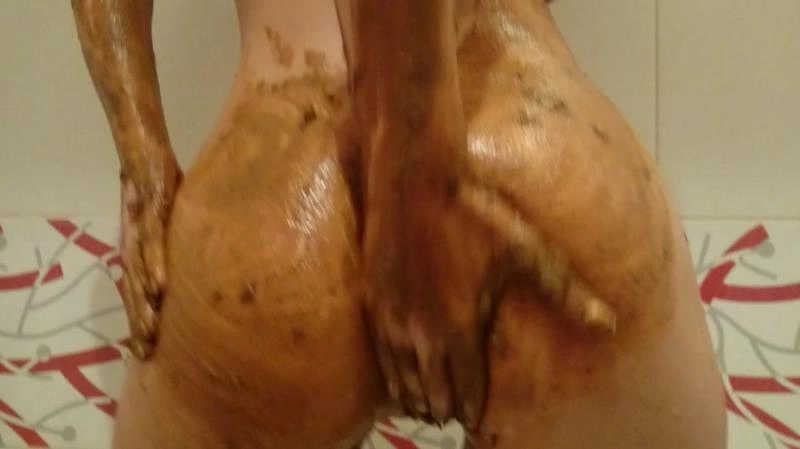 Brown wife Sexy Body Is All Covered With Shit [FullHD] (Scatshop/2021)