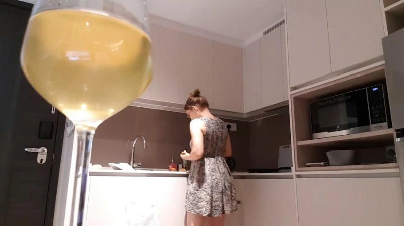Anna Scat Video 7049 Little Miss Kinky - Breakfast Is Served [FullHD] (2021)