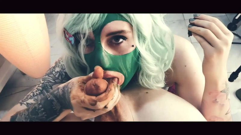 Scat Eat And Shit Sucking By Top Babe Betty - The Green Mask [FullHD] (2021)