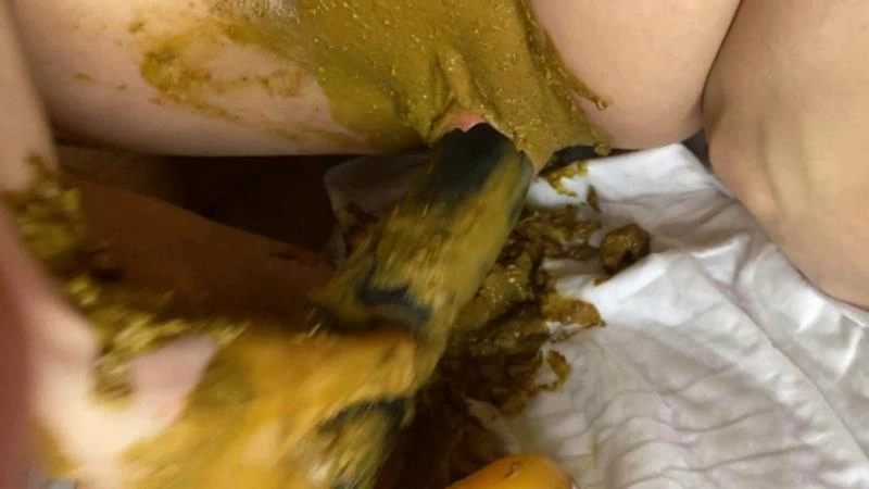 Dirty Fisting Pussy Smeared In Shit with P00gir Big Dildo [FullHD] (2025)