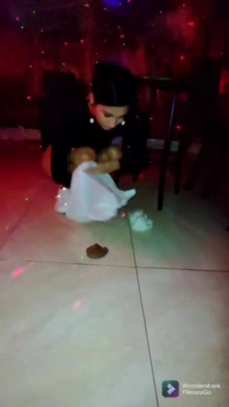 lauracoliin shitting in disco [SD] (2025)