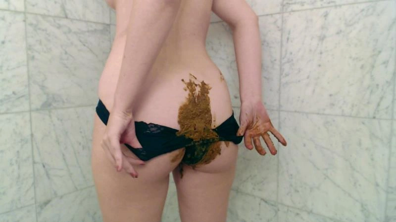 CassieScat – Shit Oozing in Panties, Smearing it Around [FullHD] (2025)