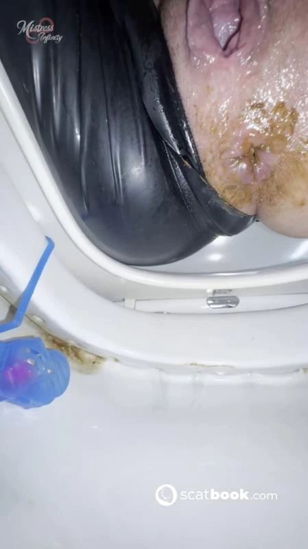 Villa Latex Hot Mistress Pooping P1 [SD] (2025)