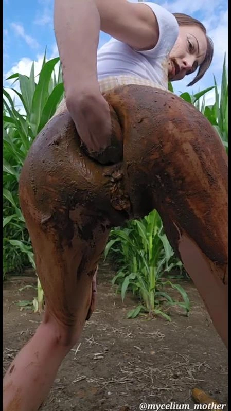 Mycelium Mother The A-maize-ing Mycelium mother [SD] (2025)