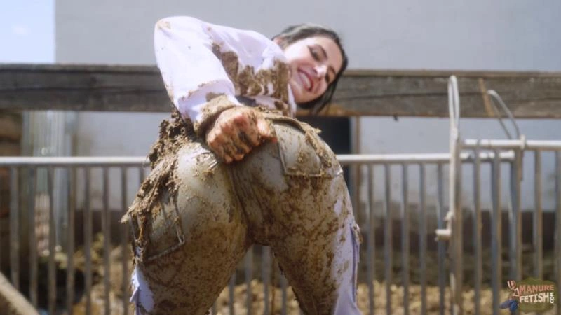 Kaitlyn Katsaros Going Crazy In Pigshit [FullHD] (2025)