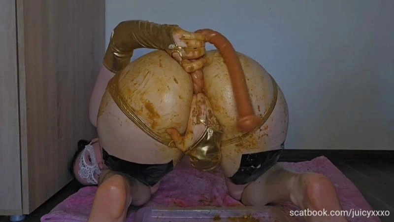 I have a meter of Dildo in my ass [FullHD] (2026)