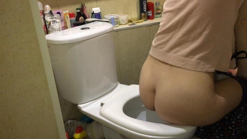 Markovna Thick piles of poops [UltraHD/4K] (2026)