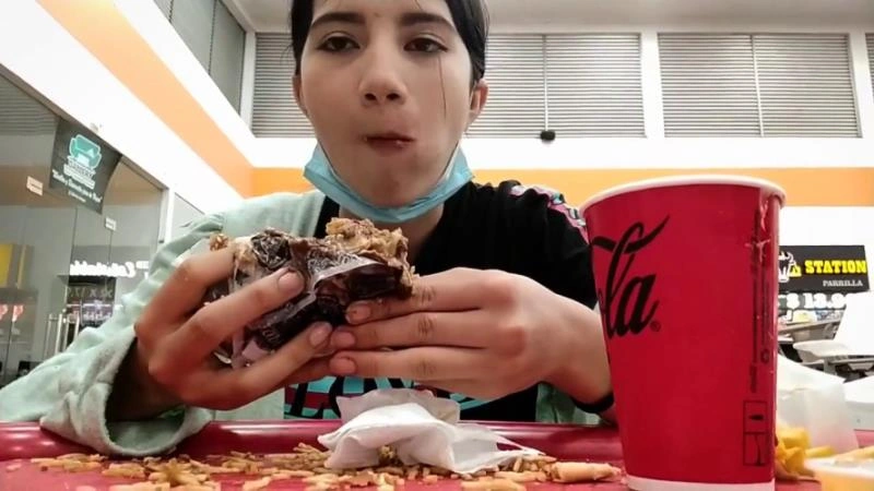 She Eats A Scat Burger 006b38b [HD] (2026)
