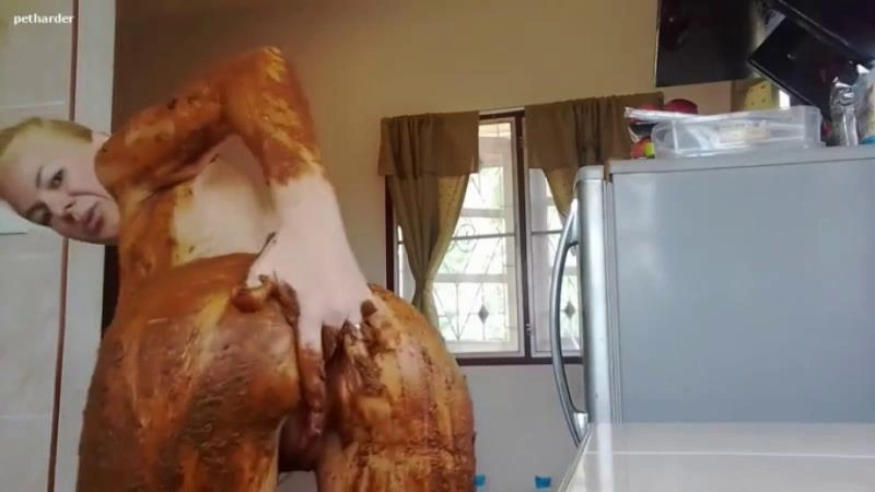 Blonde girl Anja playing with her shit [SD] (2026)