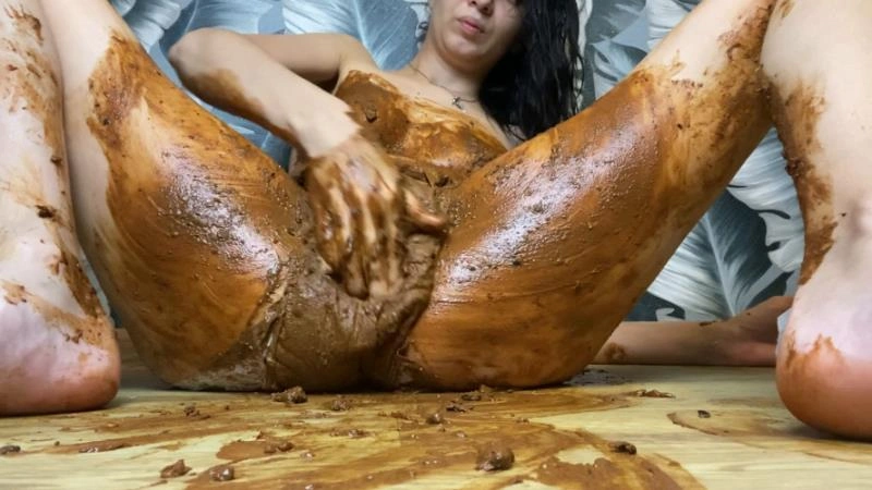 PooGirl diarrhea with watermelon seeds in diapers and smearing the body with diapers [FullHD] (2026)